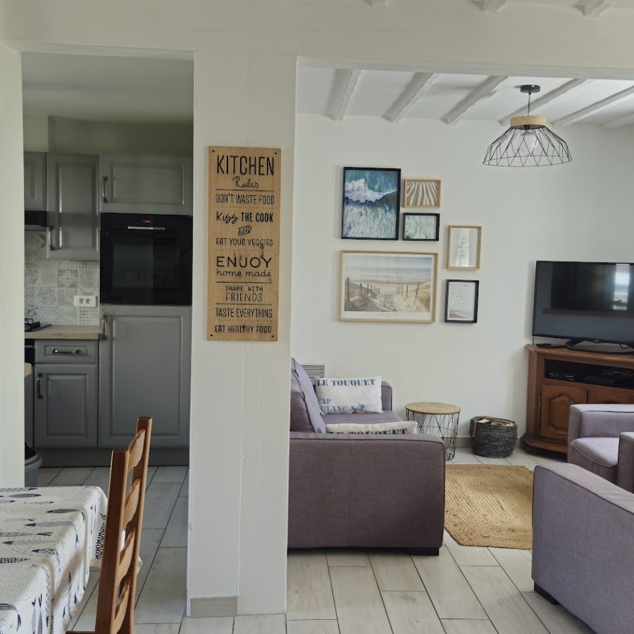 salle à manger 5 gîte 2